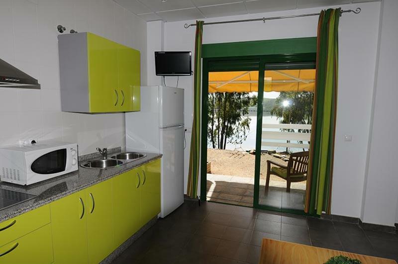 Apartamentos Villa Vacacional Castuera Exterior photo